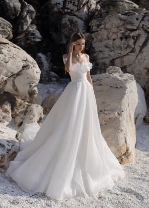 Off Shoulder Ivory Organza Stunning Wedding Dress